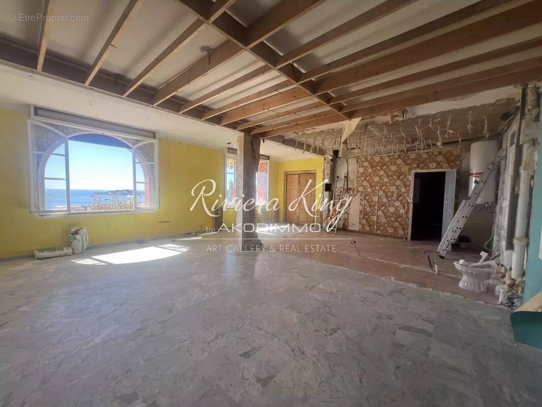 Appartement à BEAULIEU-SUR-MER