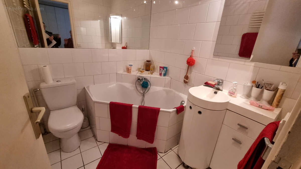 réf 3972 - Immeuble bien situé à usage d'habitation et professionnel avec garages - photo 7