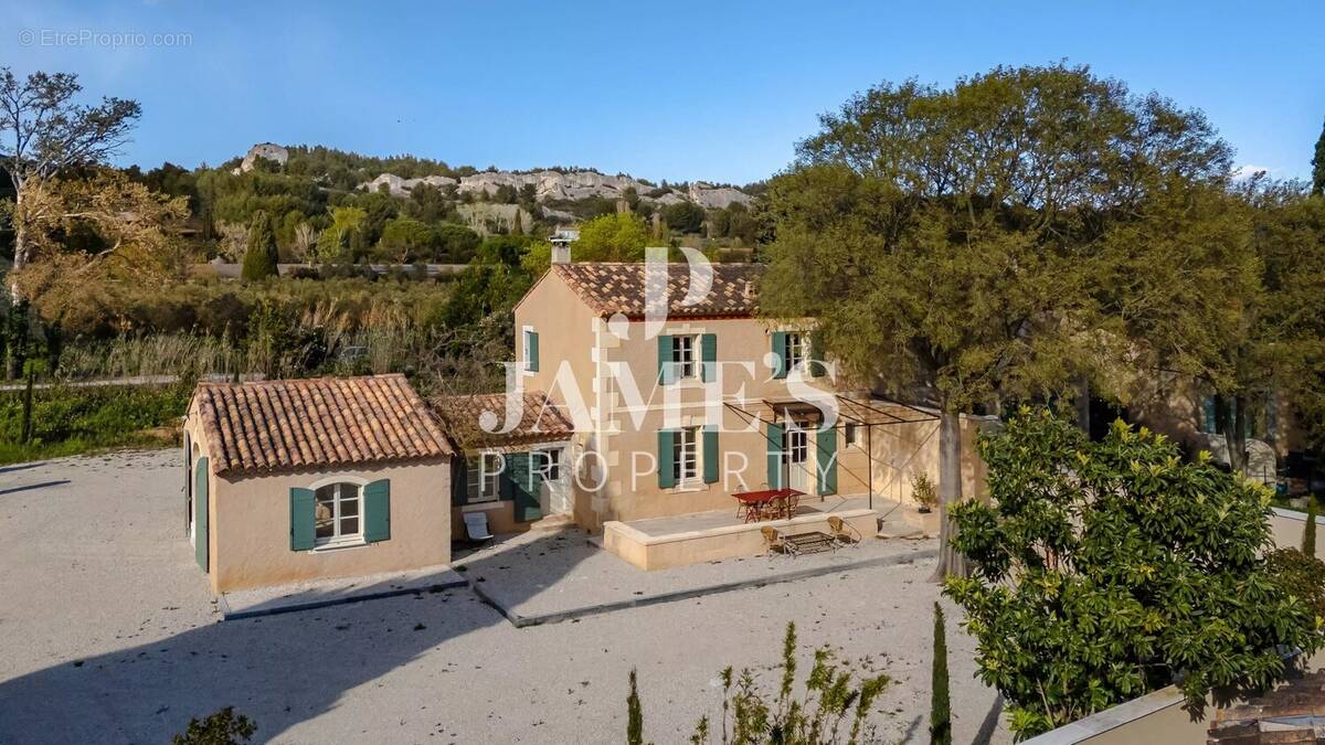 Maison à MAUSSANE-LES-ALPILLES