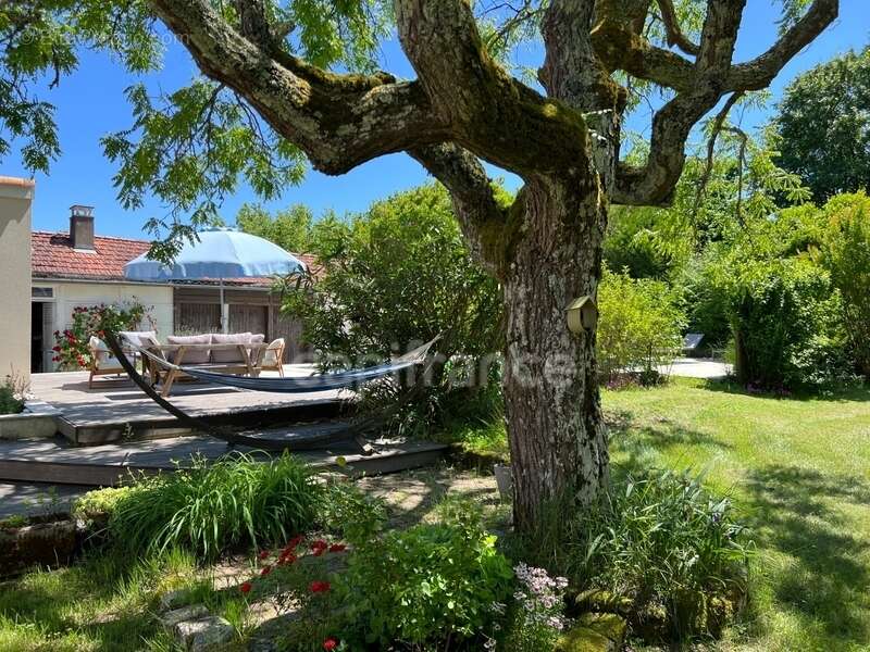 Maison en pierre avec piscine au cœur du Bourgeais - Entre pierre, lumière et nature - Lansac (33) - photo 17