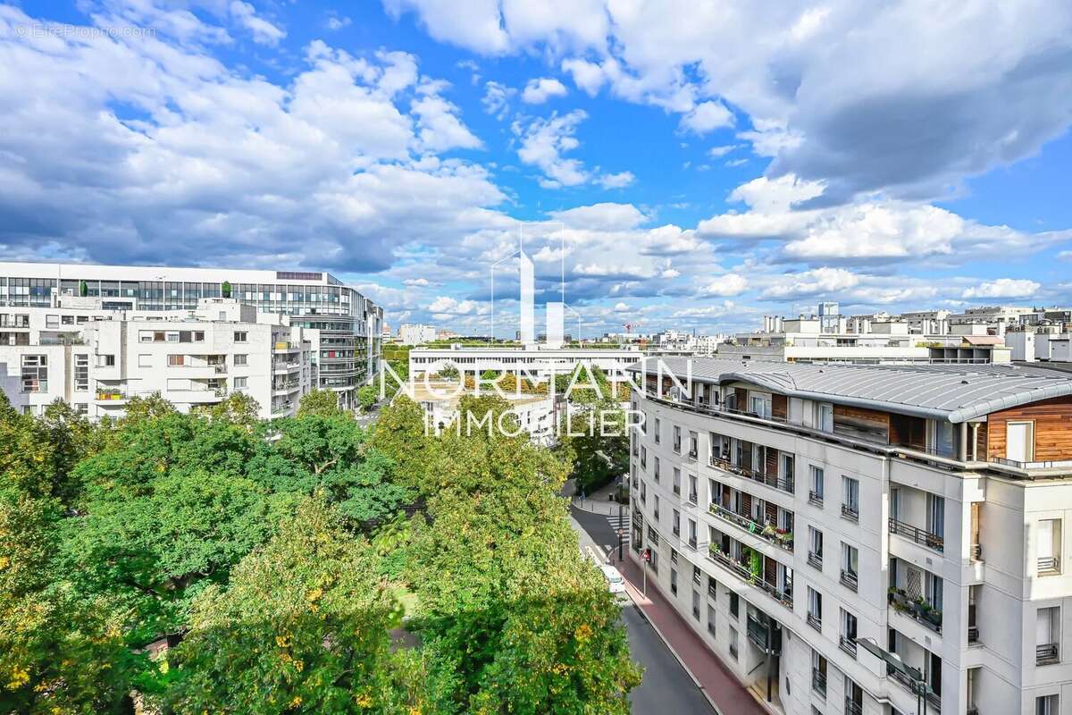 Appartement à LEVALLOIS-PERRET