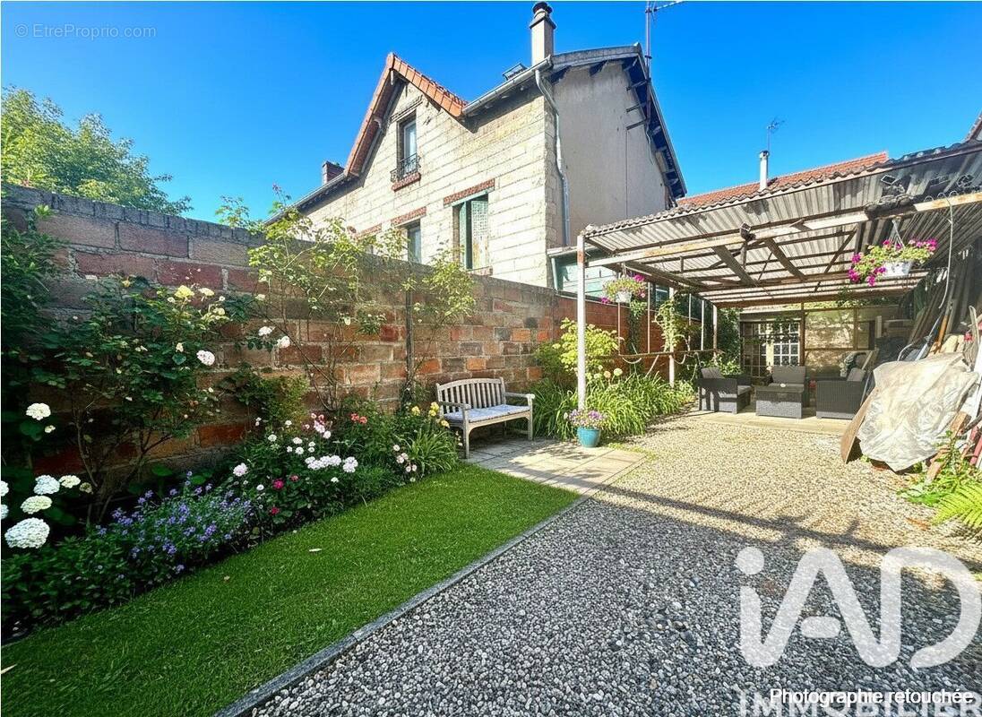 Photo 1 - Maison à COLOMBES