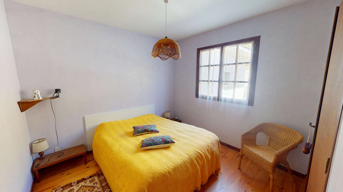 Maison à CRAPONNE-SUR-ARZON