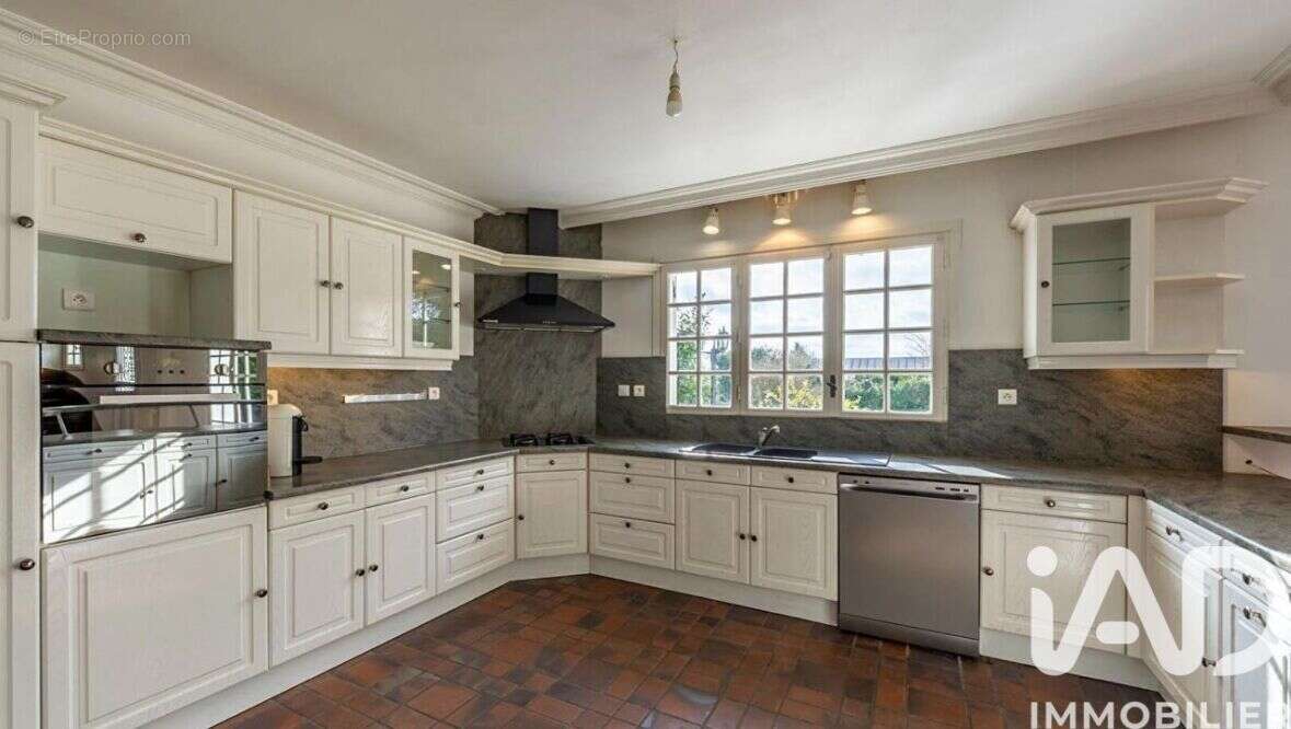 Photo 3 - Maison à SAINTRY-SUR-SEINE