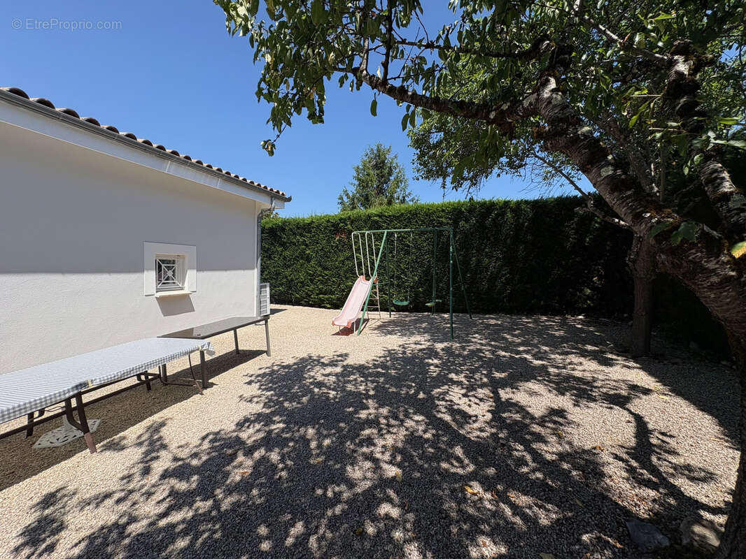 Maison à PECHBONNIEU