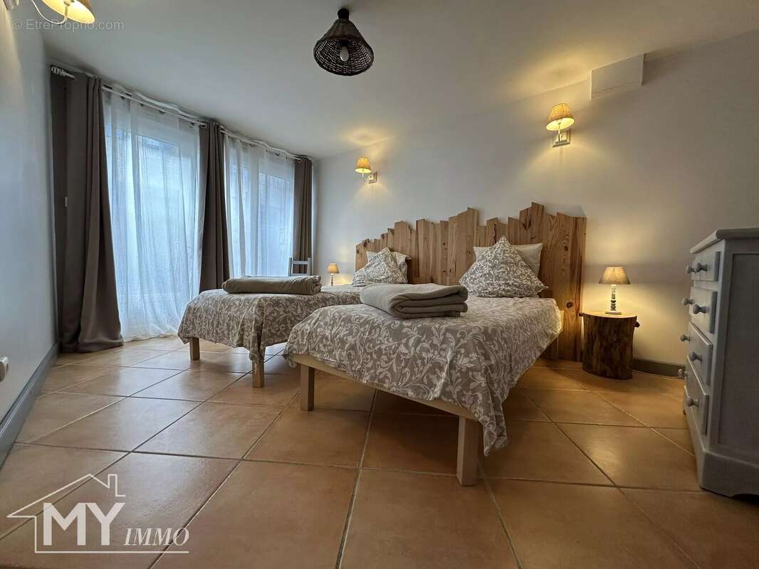Maison à ISSIGEAC