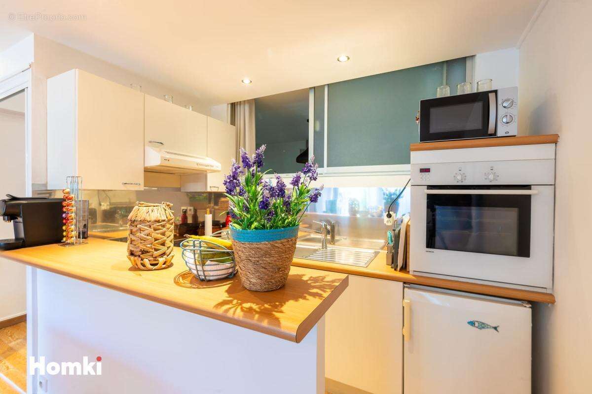 Appartement T2 de 48 m2 à Théoule-sur-Mer 06590, Avenue Léon Montier - photo 3