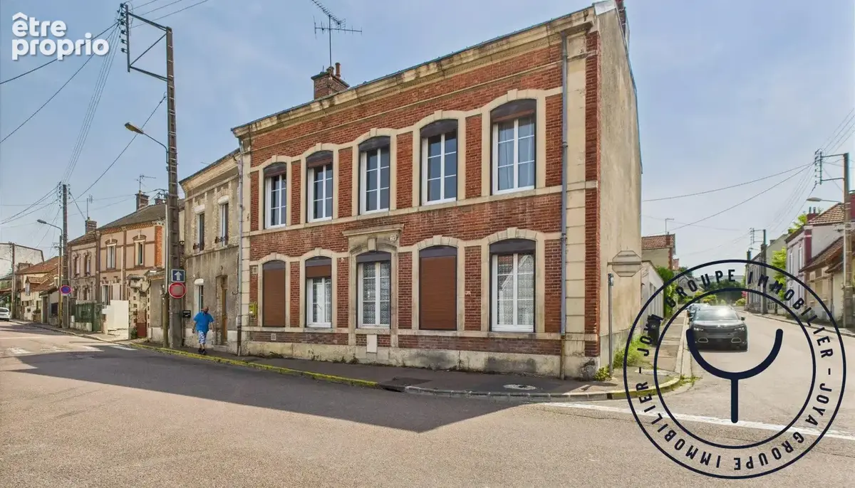 Maison 8 pièces 200 m² à vendre à Romilly-Sur-Seine (10100) - photo 8