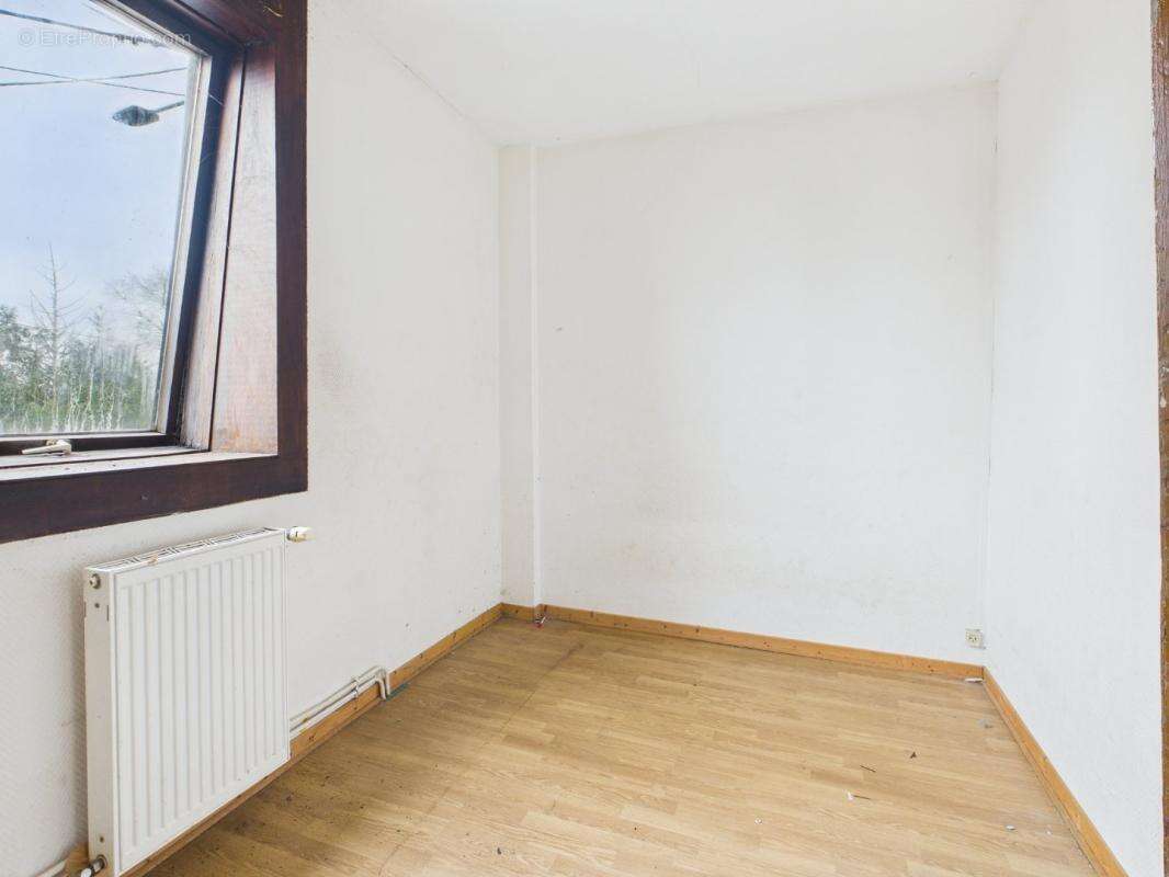 Maison à NESLE
