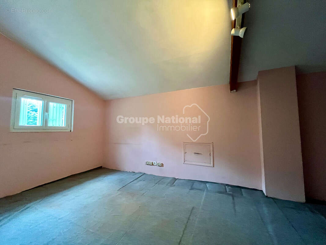 Maison à LES ANGLES