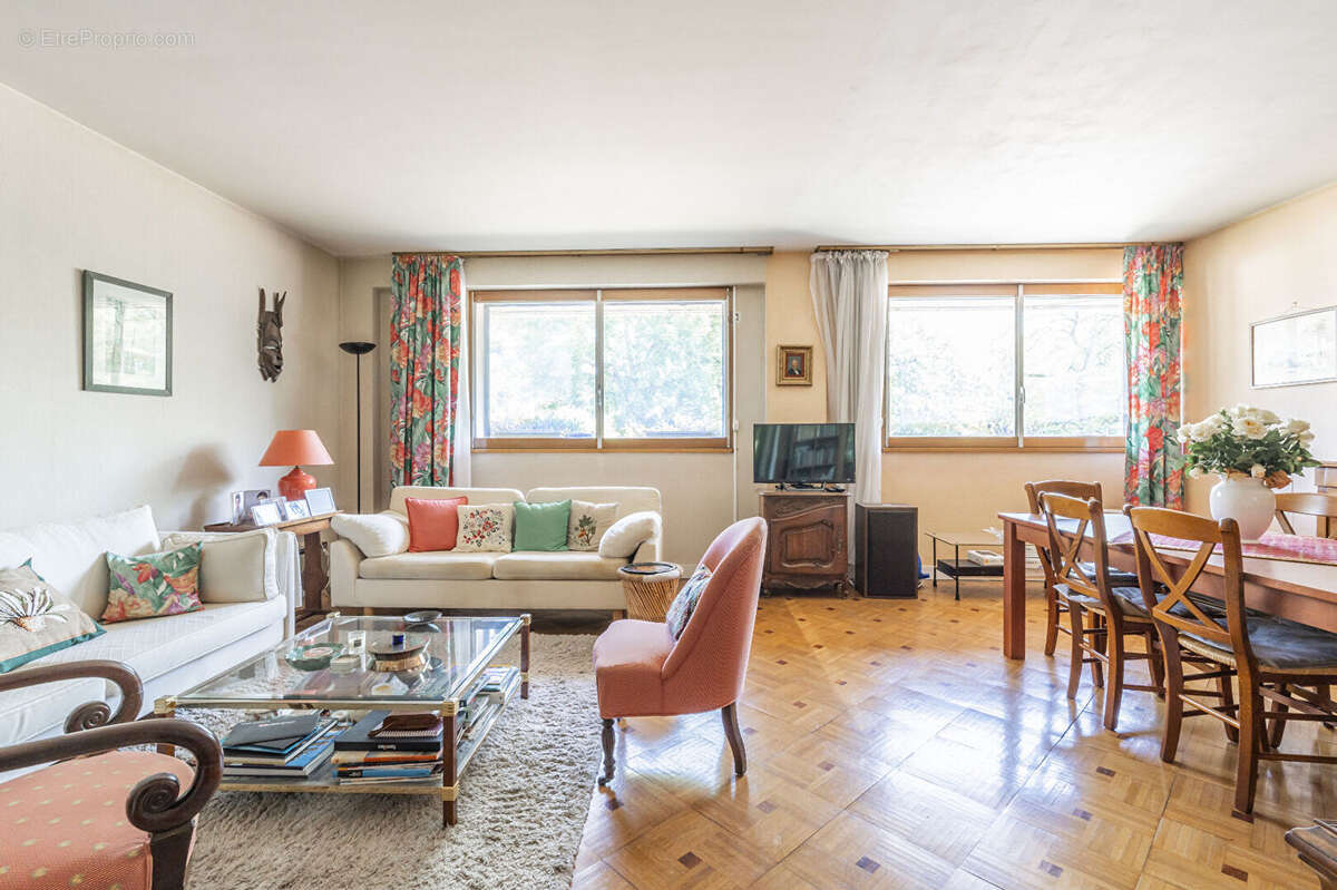 Appartement à GARCHES