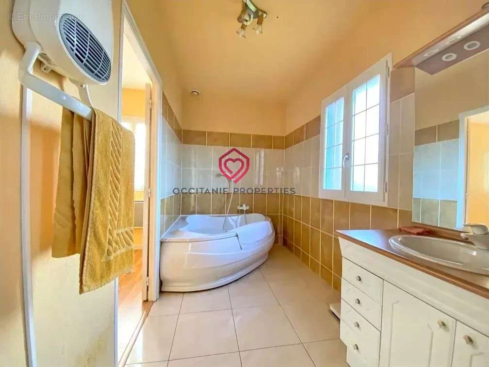 Maison à FRONTIGNAN-SAVES