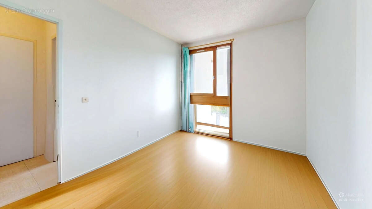 À vendre : Appartement T4 de 85 m² avec garage  14 Place des Jacobins, Échirolles - photo 6
