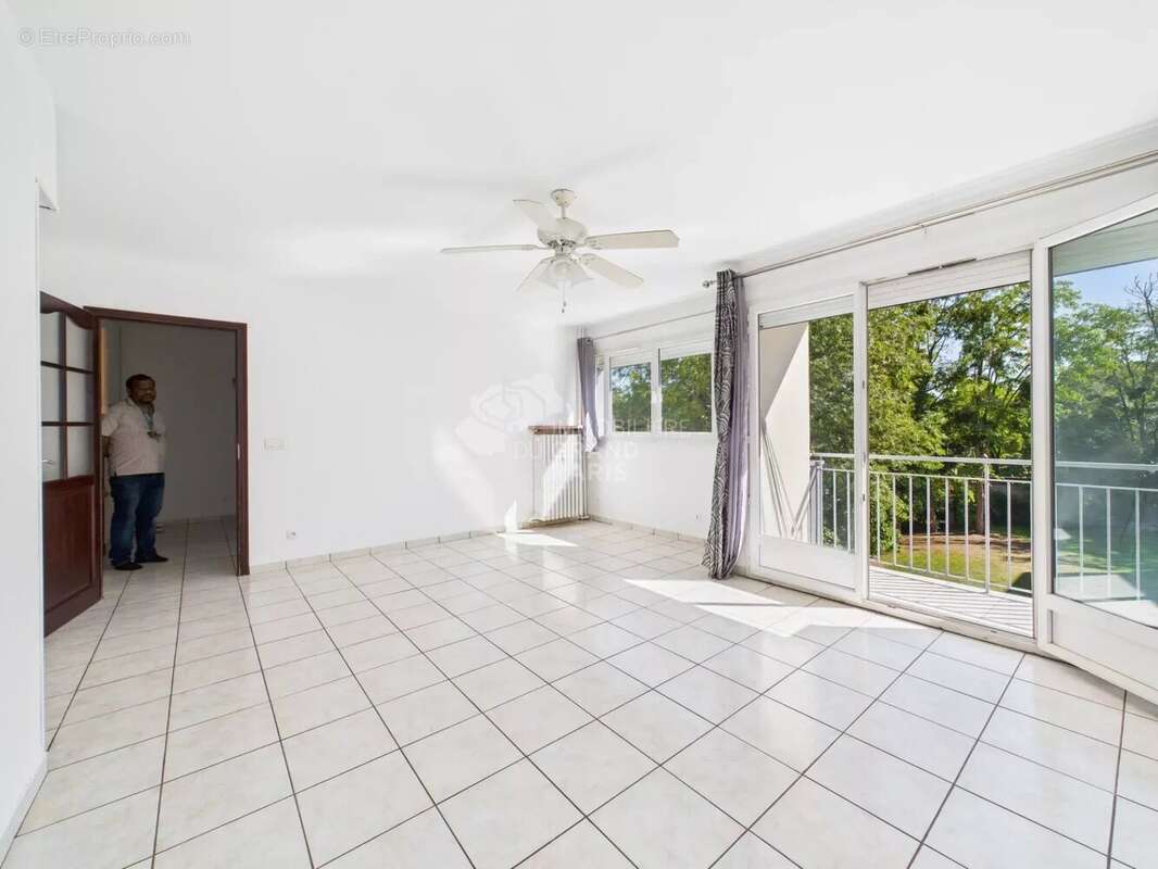 Appartement à VILLENEUVE-LE-ROI