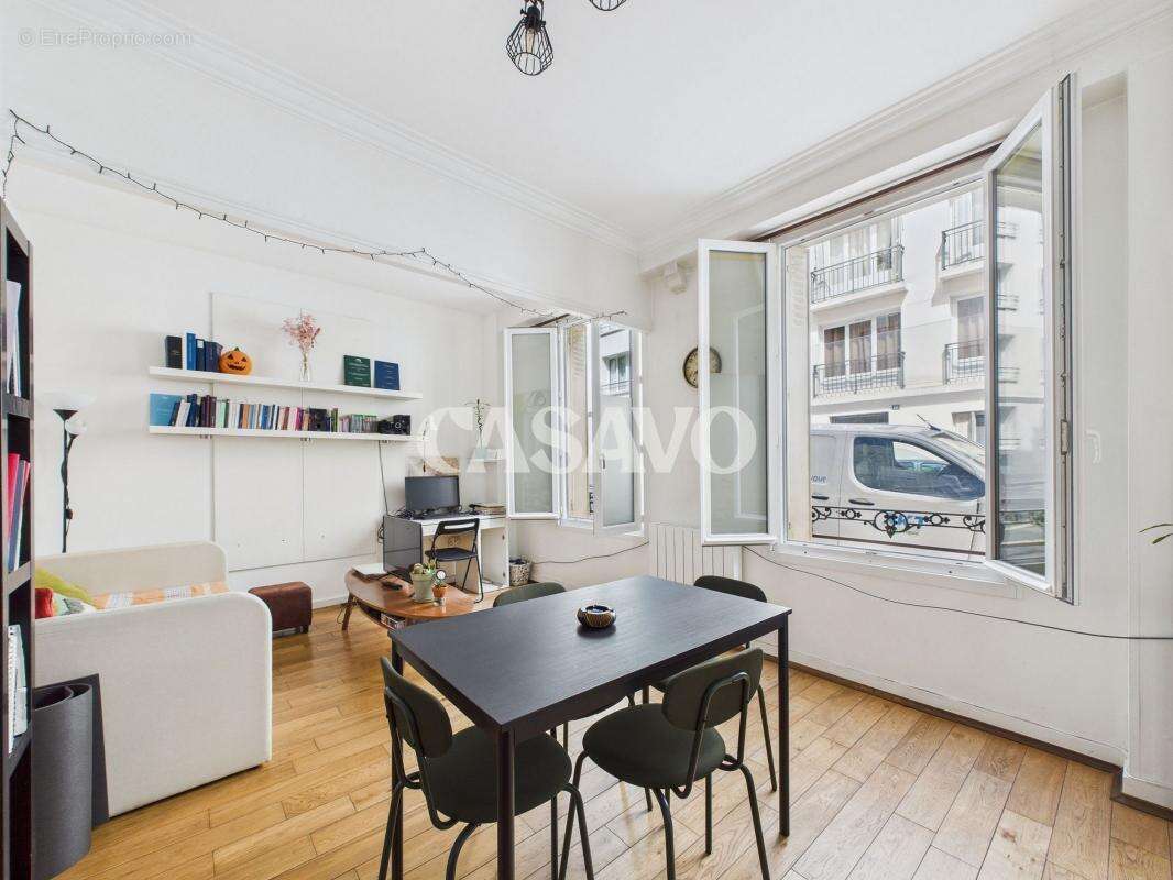 Appartement à PARIS-18E