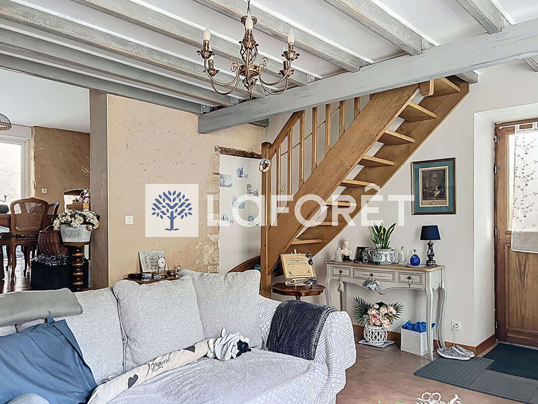 Maison à ASSAIS-LES-JUMEAUX