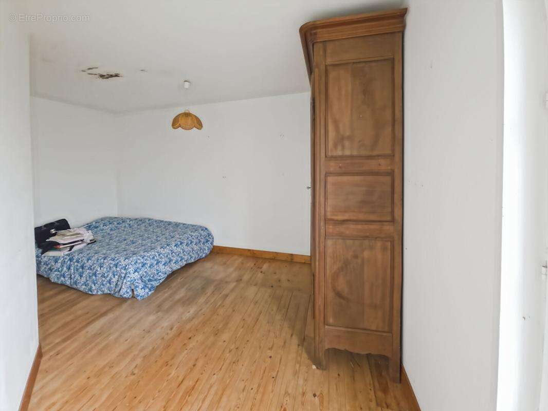 Maison à MOULINS-LA-MARCHE