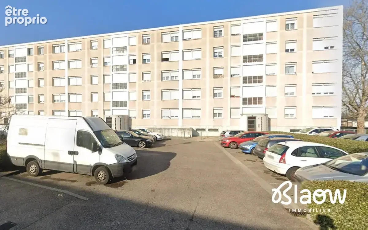 Appartement à MEYZIEU