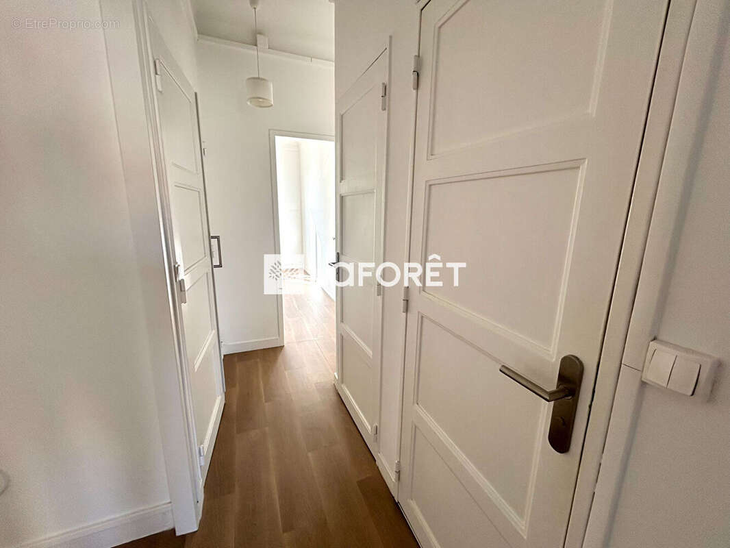Appartement à MARSEILLE-2E