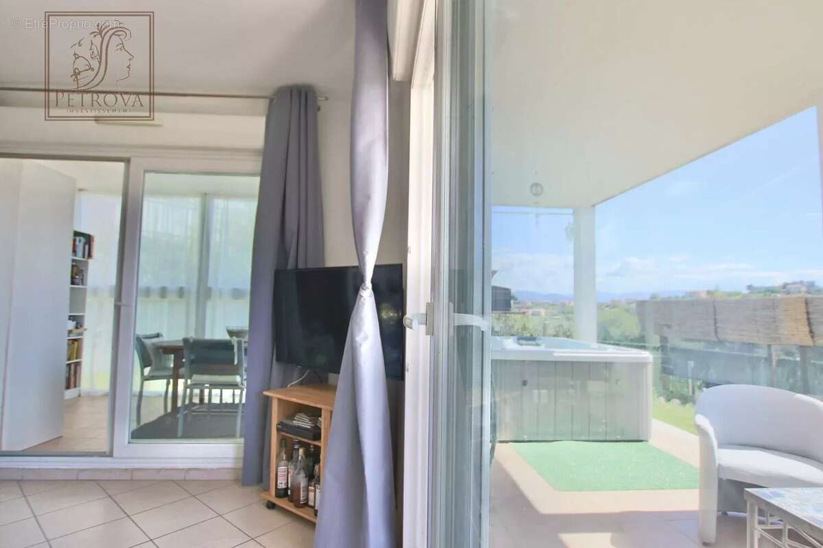 Appartement à LA GAUDE