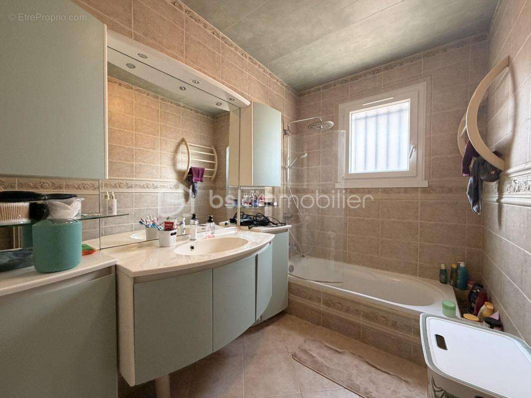Maison Familiale Sur SOUS SOL TOTAL - photo 10