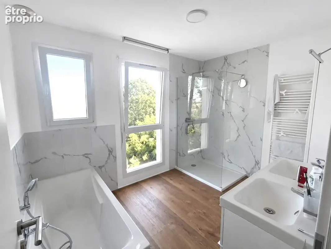 Altkirch sur les hauteurs Maison moderne de 2015 de 150 m2 6 pièces 4 chambres sur 4.15 ares clos et arborés - photo 8