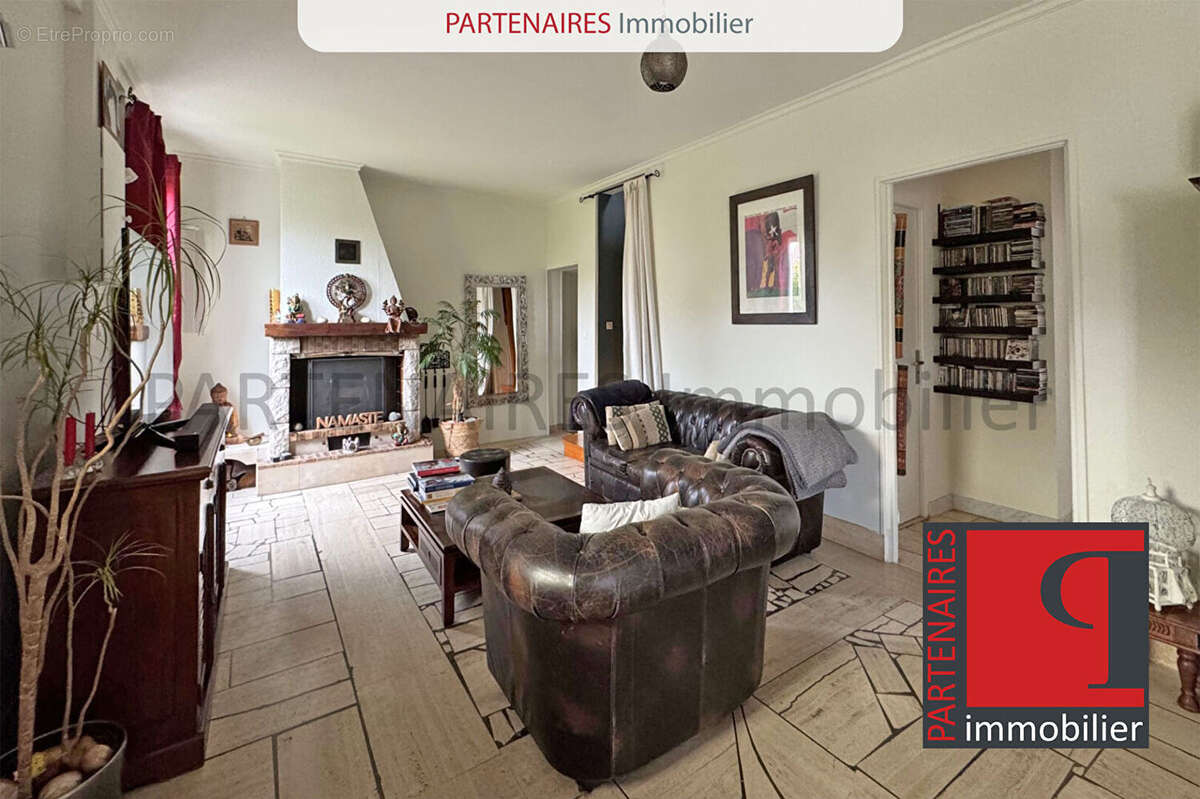 Maison à BOIS-D'ARCY