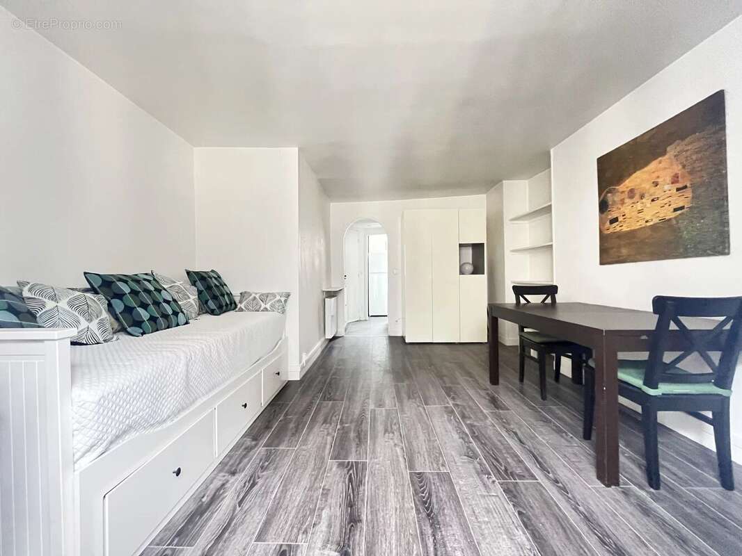 Appartement à PARIS-5E