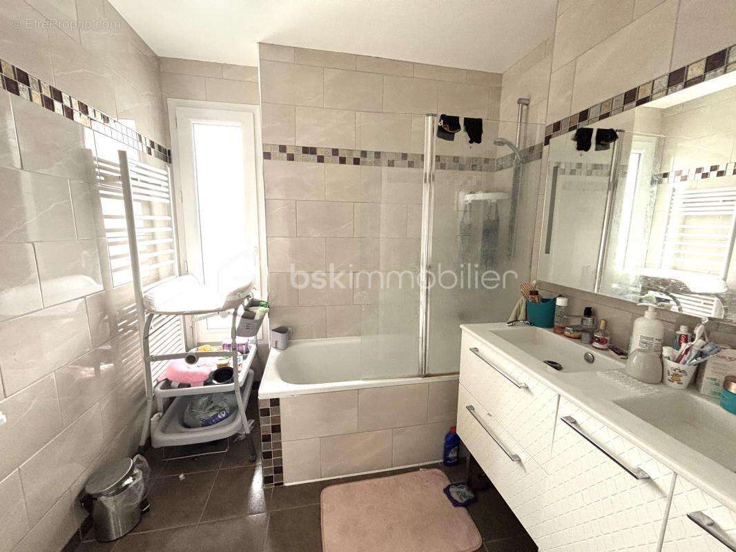 Maison à FLEURY-MEROGIS