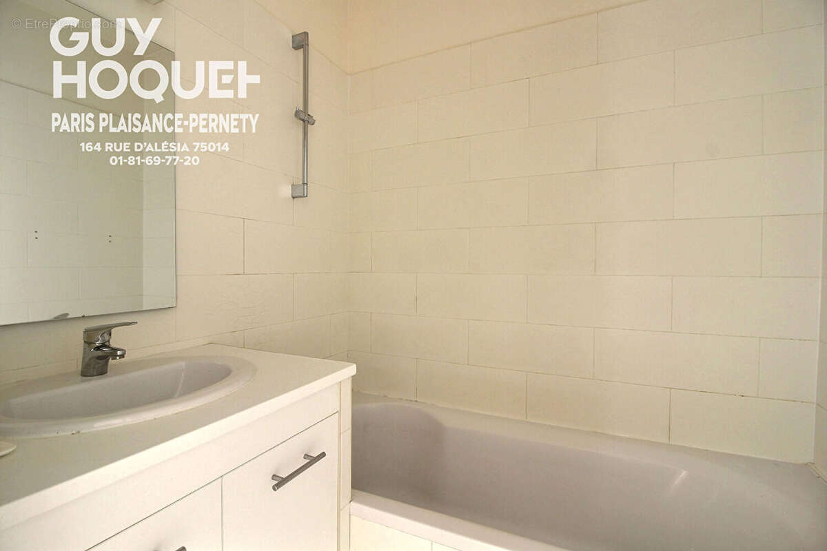 Appartement à PARIS-14E