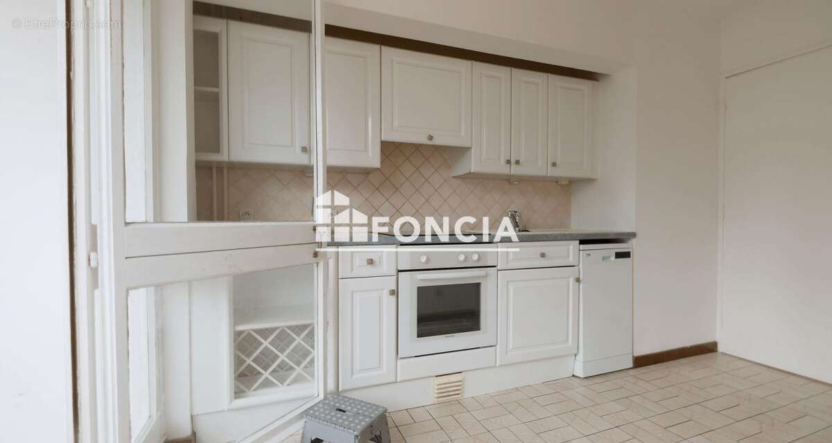 Appartement à CORBEIL-ESSONNES