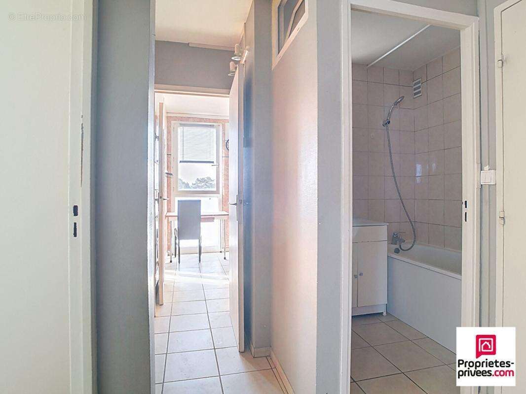 Appartement à GRAND-CHARMONT