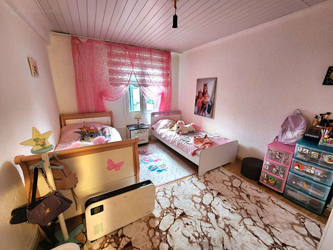 Appartement à LE PEAGE-DE-ROUSSILLON