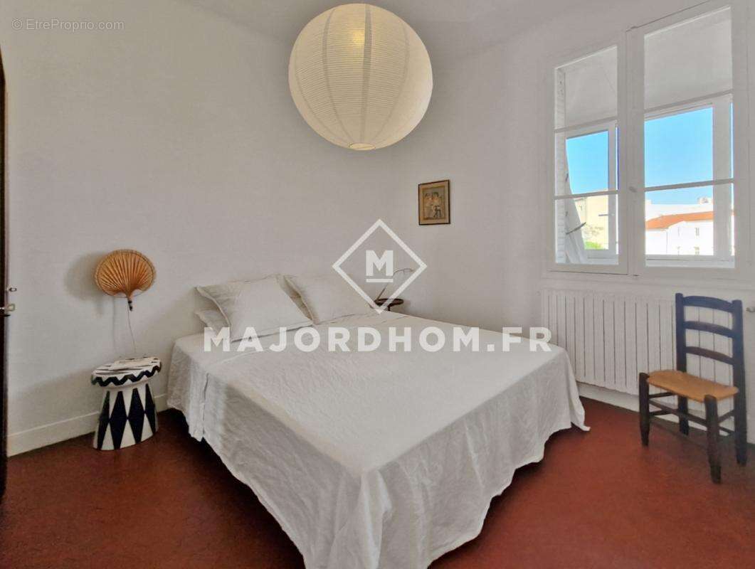Appartement à MARSEILLE-5E