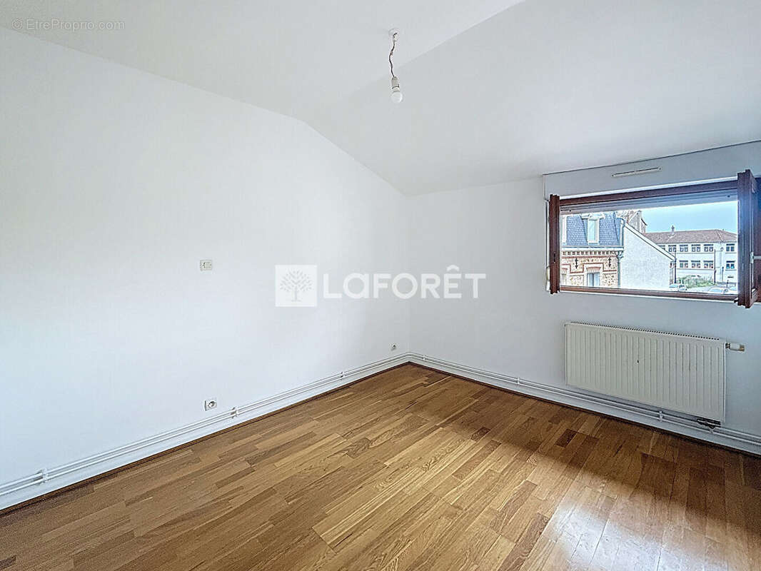 Appartement a renover chalons en champagne - 3 pièce(s) - 69.45 m2 - photo 6