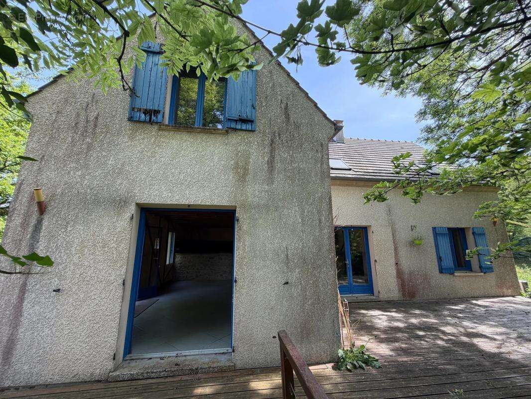 Maison à MONTGOBERT