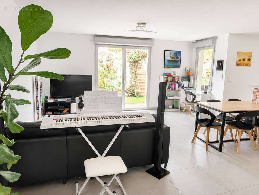 Appartement à FLOURENS