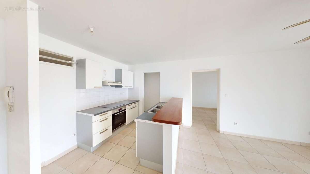 Photo 6 - Appartement à SCHOELCHER