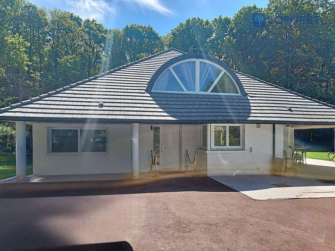 Maison à CHANTELOUP-EN-BRIE