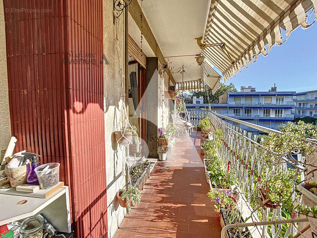 Appartement à LE CANNET