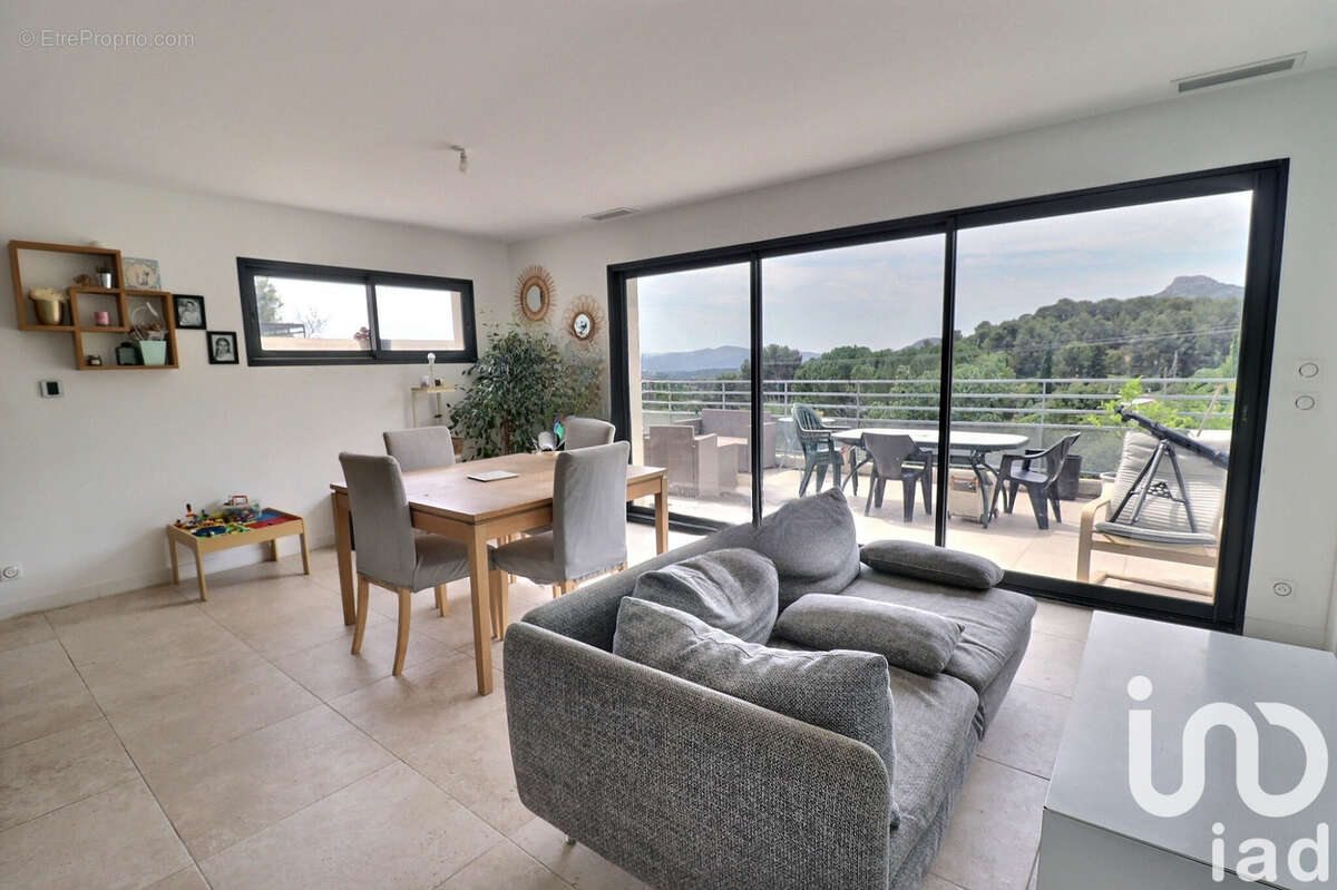 Photo 5 - Maison à ROQUEVAIRE