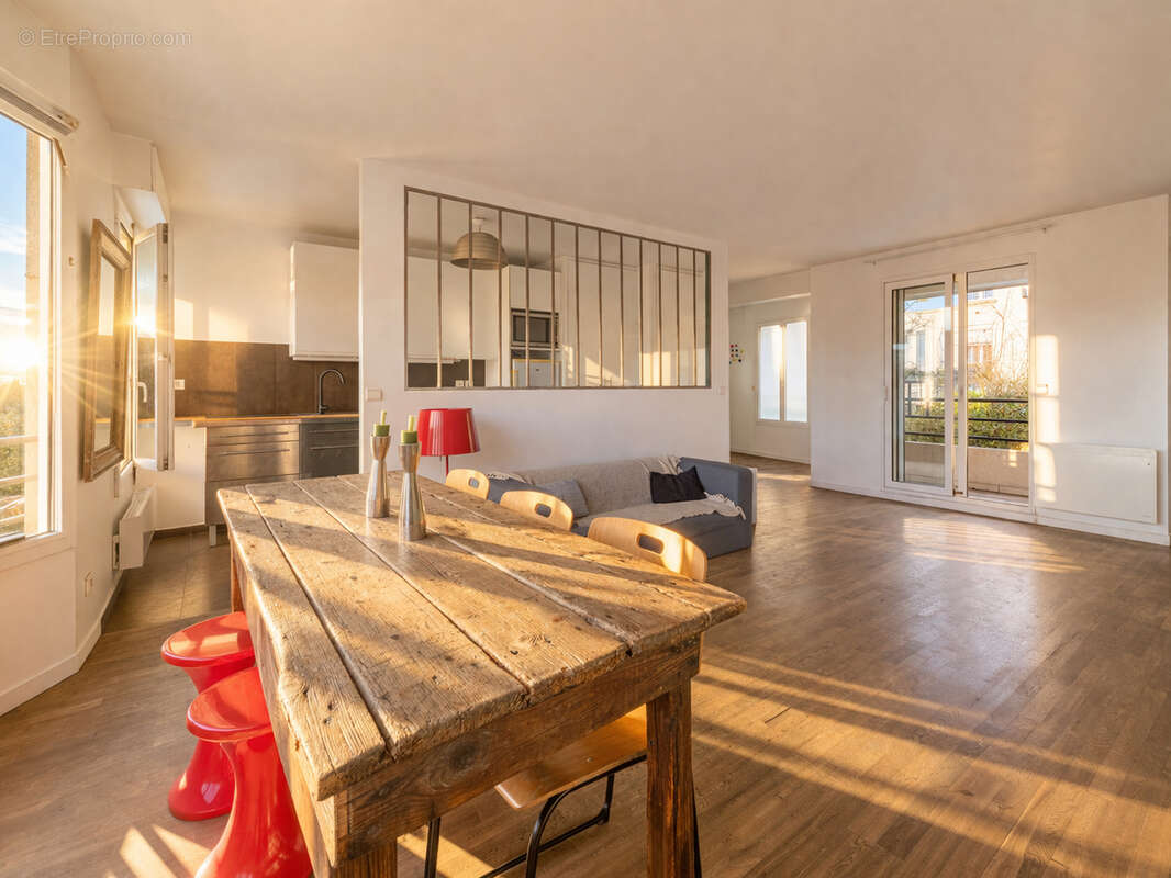 Appartement à PARIS-15E