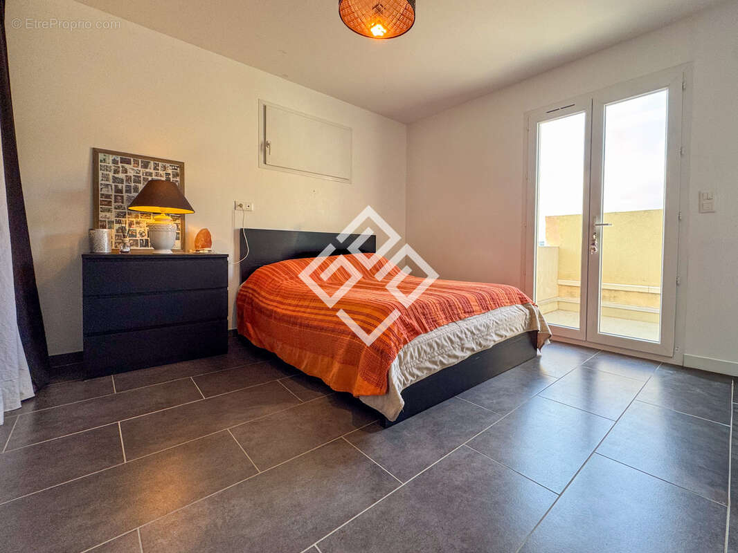 Villa contemporaine avec vue panoramique et piscine - photo 15