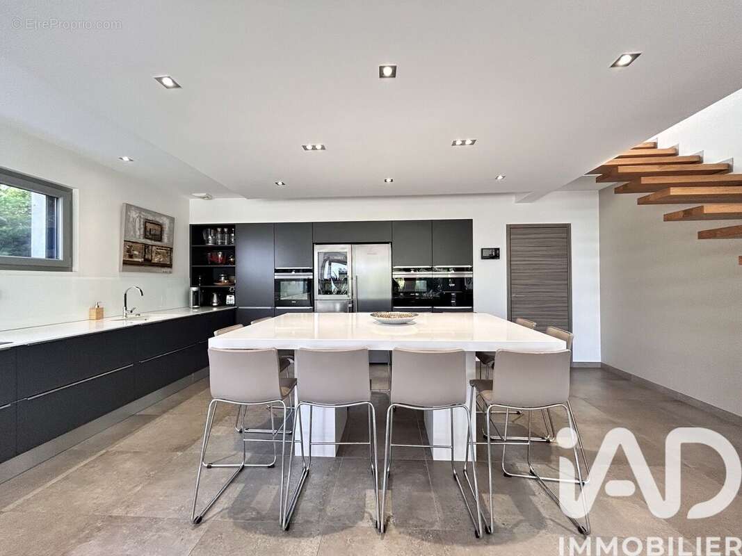 Photo 6 - Maison à LA TRONCHE