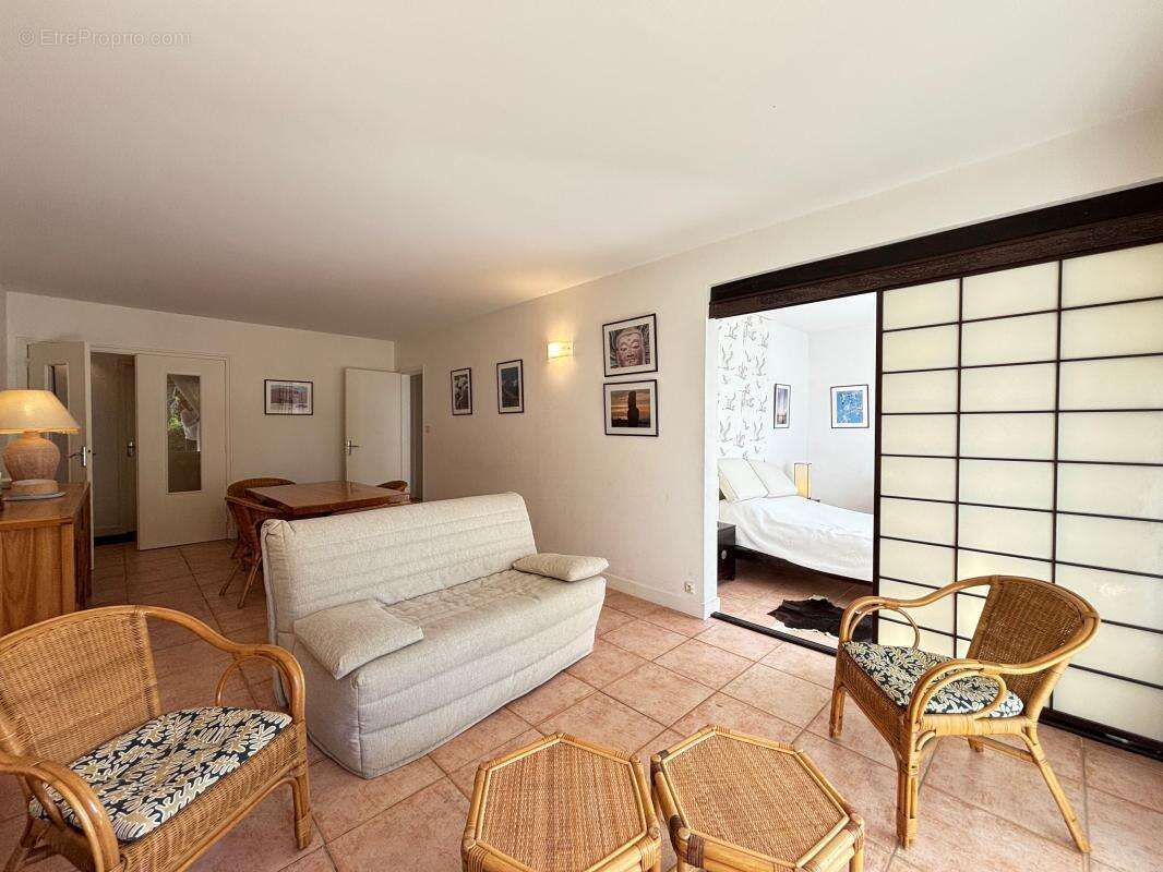 Appartement à VAUX-SUR-MER