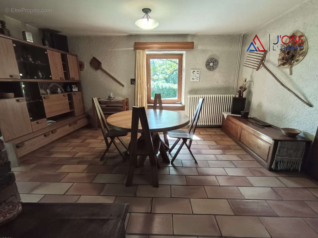 Convivialité au quotidien - Maison à CRISSEY
