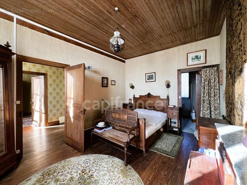 Maison à CHEVANCEAUX