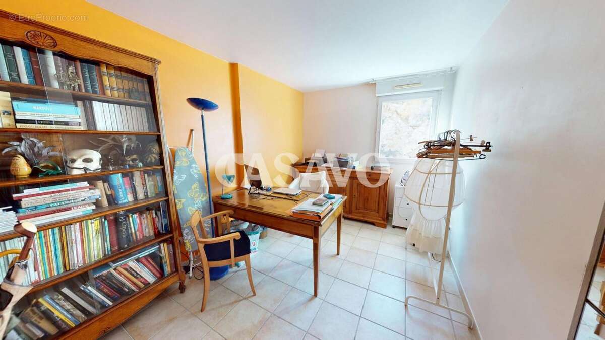 Appartement à MARSEILLE-6E