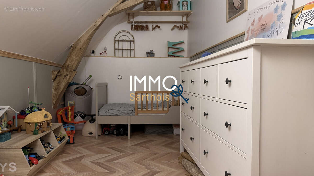 Maison 98 m² à Mayet  - photo 9