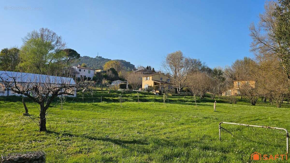 Photo 5 - Maison à SALERNES